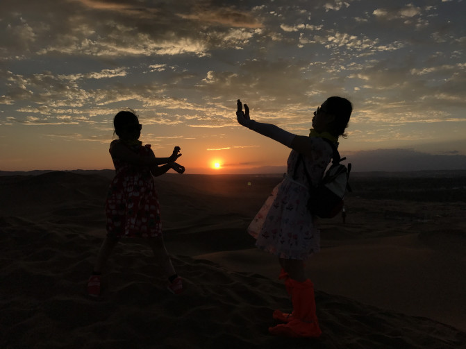 感受大西北的异域风情环疆游结束,南北疆深度游北疆进入南疆