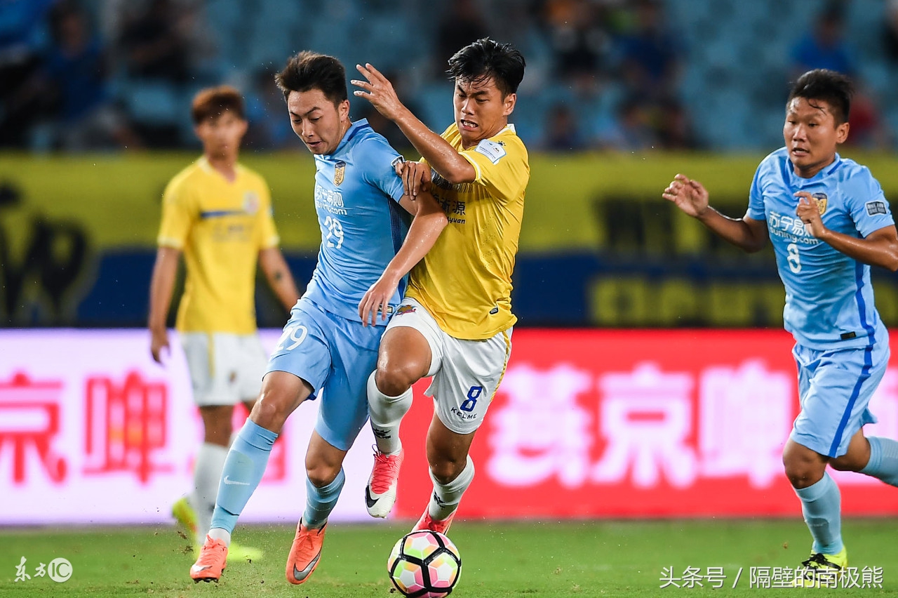 中国足球裁判误判名场面,足协杯最诡异点球