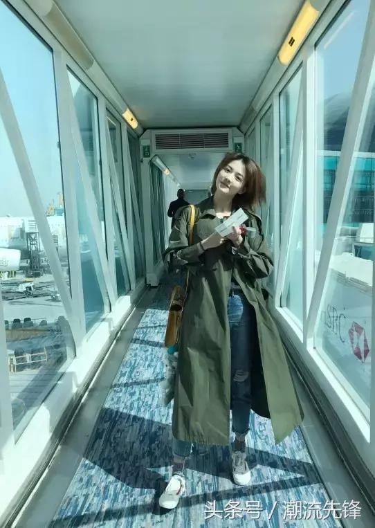 杨幂这双鞋子是什么牌子的,杨幂最近穿的回力小白鞋