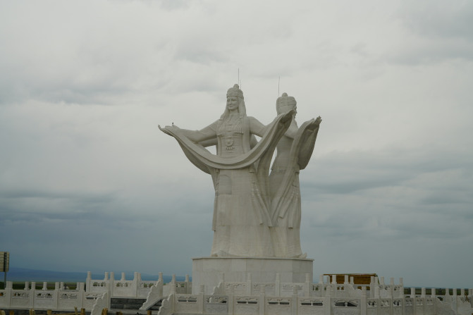 感受大西北的异域风情环疆游结束,南北疆深度游北疆进入南疆