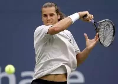 篮球之外NBA球星还擅长啥运动？詹姆斯一只脚踏进NFL！邓肯最全能