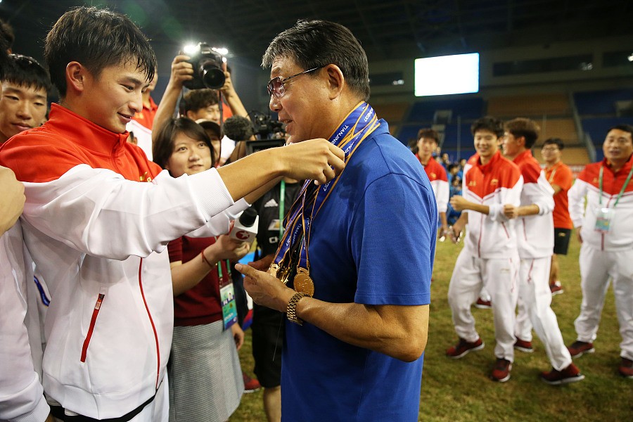 徐根宝是崇明人吗,徐根宝的足球生涯