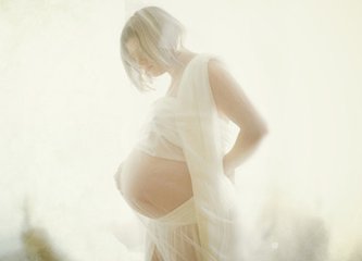 孕妇不谨慎误食发霉的食品，对胎儿有影响吗