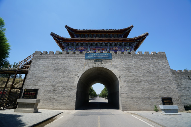 感受大西北的异域风情环疆游结束,南北疆深度游北疆进入南疆