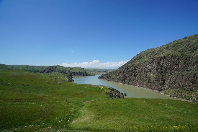 感受大西北的异域风情环疆游结束,南北疆深度游北疆进入南疆