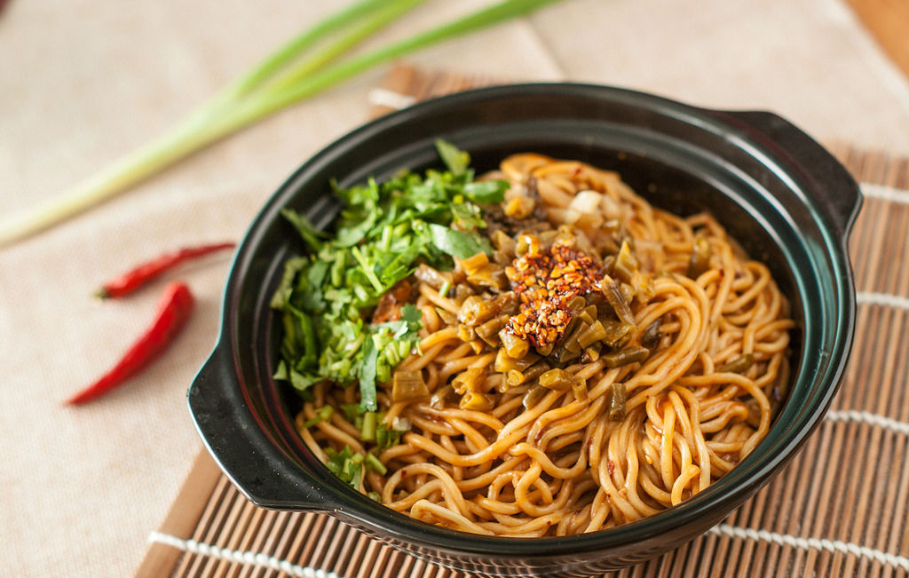 武汉热干面正宗做法放不放芝麻酱,正宗的武汉热干面的做法教程