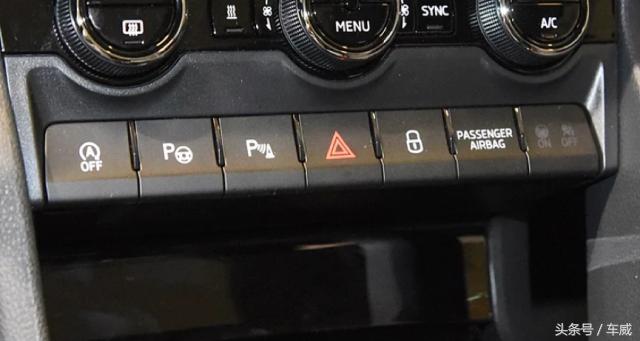 斯柯达KAROq是什么车型,斯柯达karoq价格图片