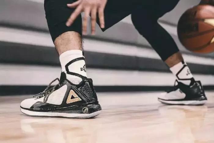 跑步和打篮球都好的球鞋,大体重最适合跑步的球鞋