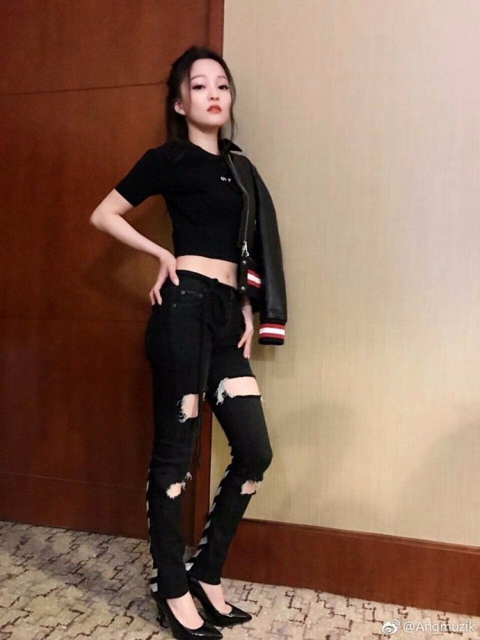 off-white算不算潮牌鼻祖,off-white主理人的遗作