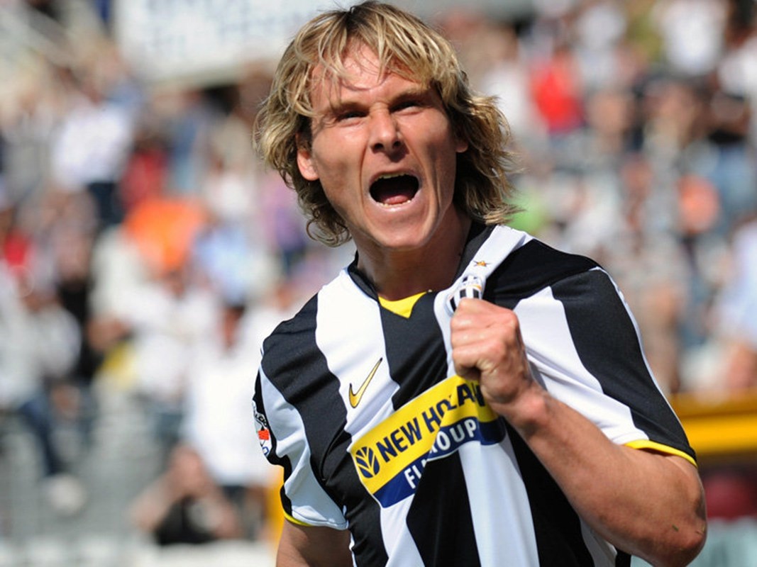 欧洲杯悲情瞬间,04年欧洲杯捷克vs荷兰全场