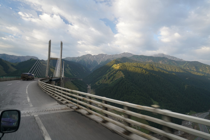 感受大西北的异域风情环疆游结束,南北疆深度游北疆进入南疆