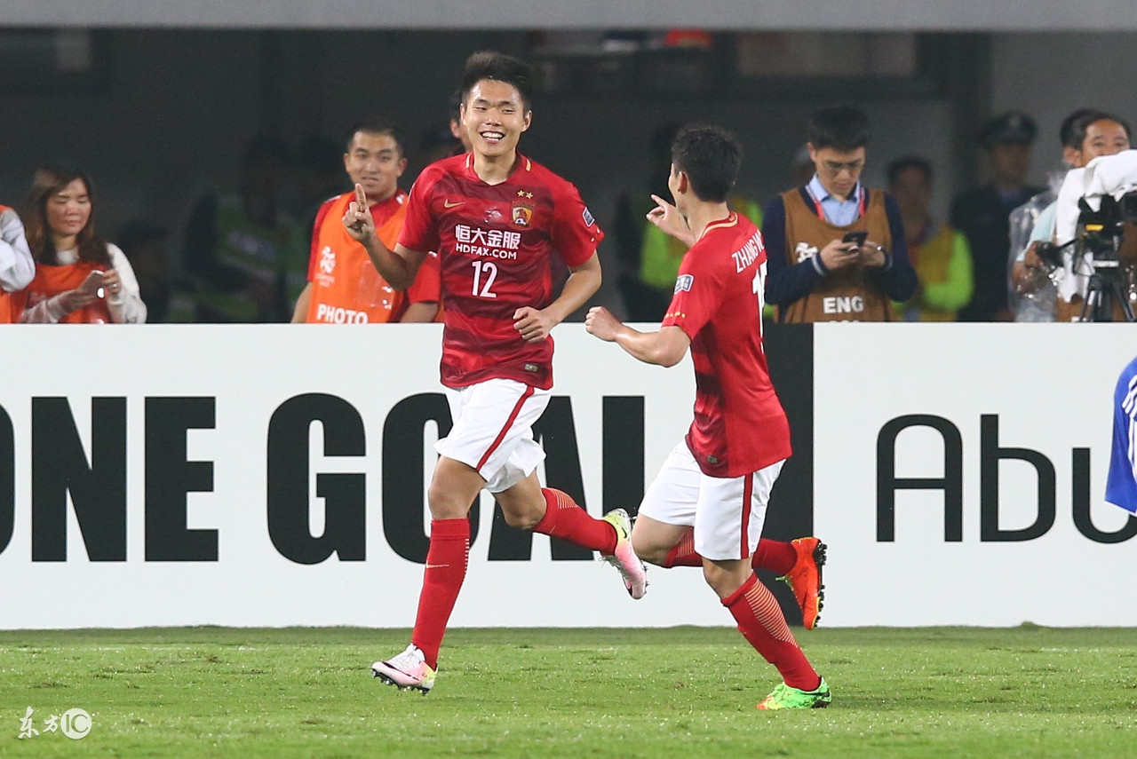 保利尼奥在中场集锦,保利尼奥回更衣室