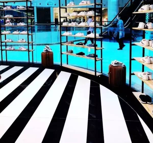 宋茜杨洋合作过吗,这些包装土到掉渣的国货