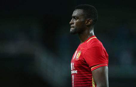 特维斯年薪力压内马尔坐实水货，欧洲豪门怎样处理水货