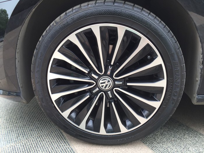 帕萨特330tsi精英版驾驶体验,帕萨特330tsi普通精英版评测