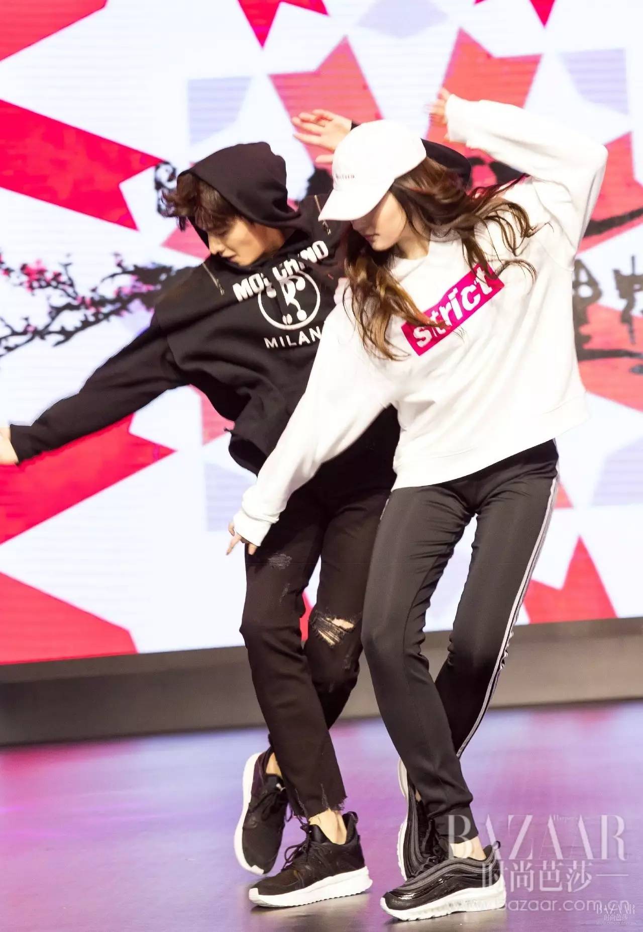 刘亦菲和关之琳合体,刘亦菲杨洋劲爆尬舞嗨翻全场娱乐