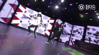 刘亦菲和关之琳合体,刘亦菲杨洋劲爆尬舞嗨翻全场娱乐
