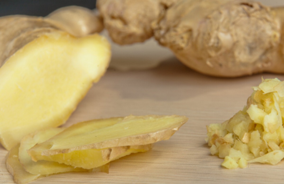 每天早起空腹吃姜坚持一年,每天早起一杯姜水的好处