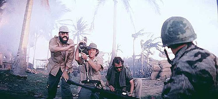 《男侍者和花花小姐》：一个好色的酒店侍者的秘密