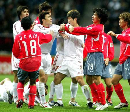 国足三大主力,国足三中卫丢三球