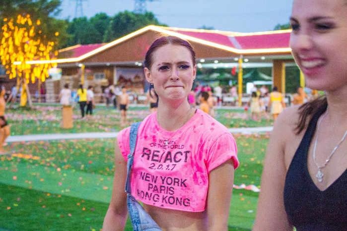 一个、两个非洲友人都晒中暑了，妈妈我要去巴伐利亚避暑