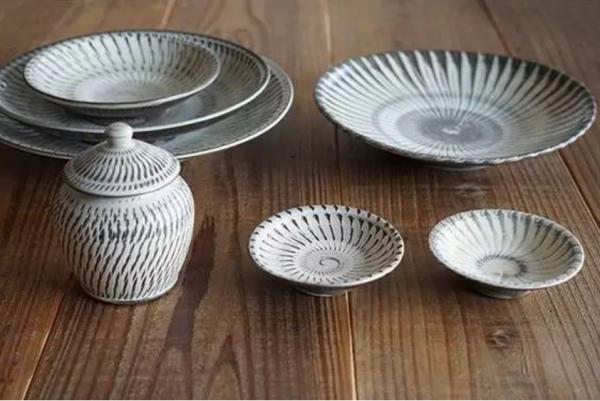 日本人喜欢哪种瓷器品牌,日本瓷器哪个牌子好