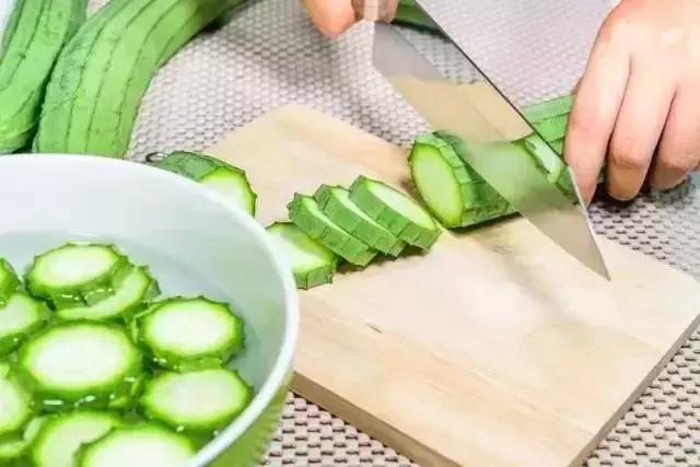 夏天中暑现在已立秋不见好转,为什么立秋后容易中暑