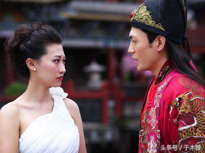 拐个皇帝回现代李欢穿越身份暴露,又拐个皇帝回现代免费观看完整版