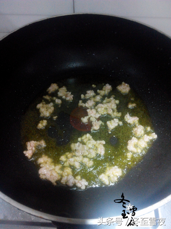 饺子皮剩了做什么合适,包饺子剩下皮怎么做好吃