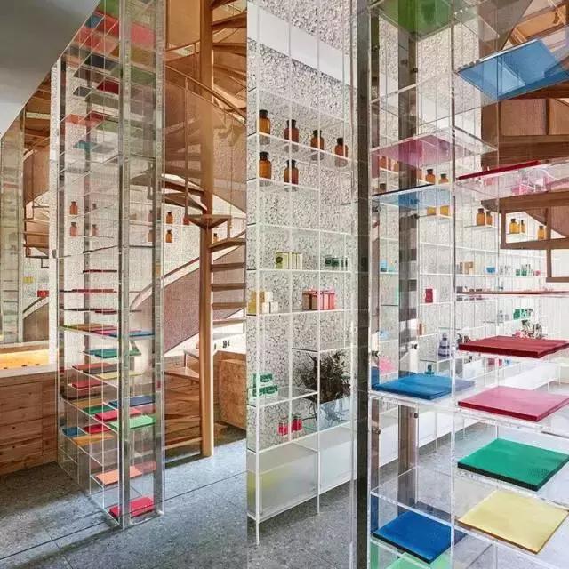 三代医药世家传人，90后帅哥开出中国最美药店，让看病不再可怕