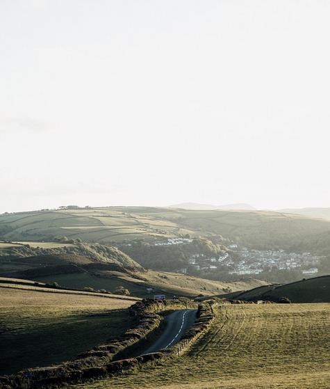 一家能买遍全球好物的小店，还要宣传“少则得”？
