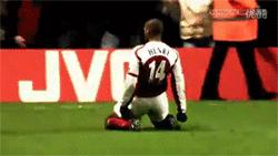 亨利模仿者完整视频,足坛庆祝动作模仿