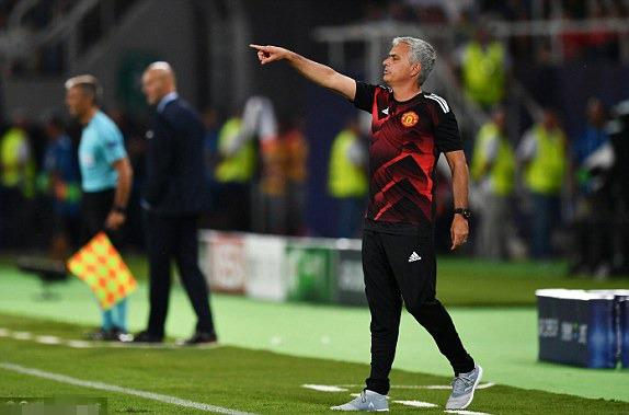 2018法国夺冠颁奖博格巴超燃混剪,曼联联赛杯夺冠鹿晗