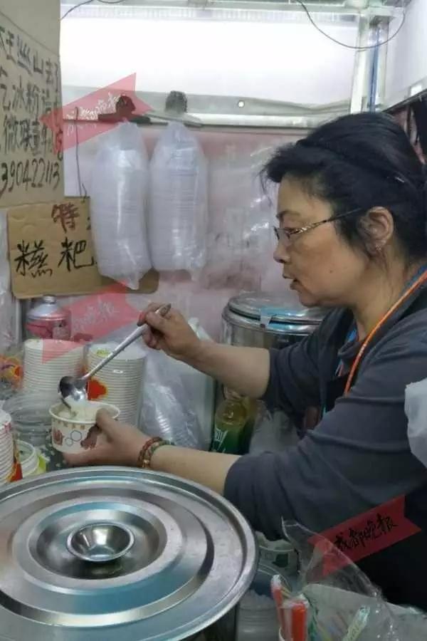 成都宽窄巷子旁边的小吃街,成都地道小吃街应该去哪里