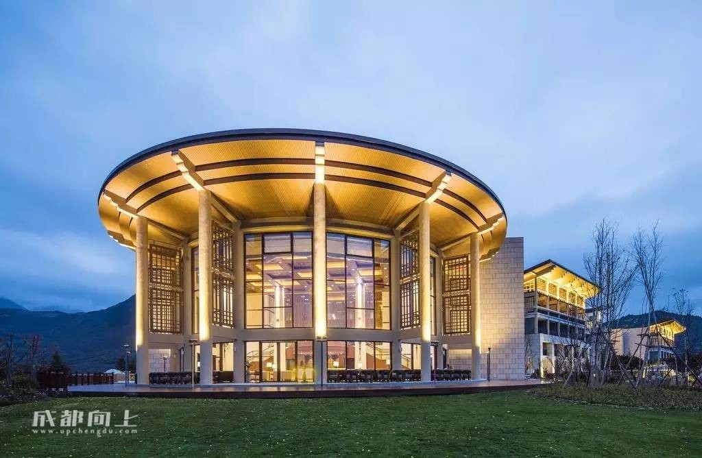 九寨沟诺日朗中心能住宿吗,九寨沟火花海修复3年后开放