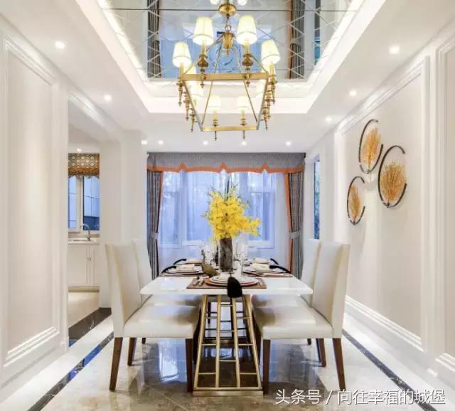 可以放在客厅的多功能储物柜,客厅收纳储物柜内部格局