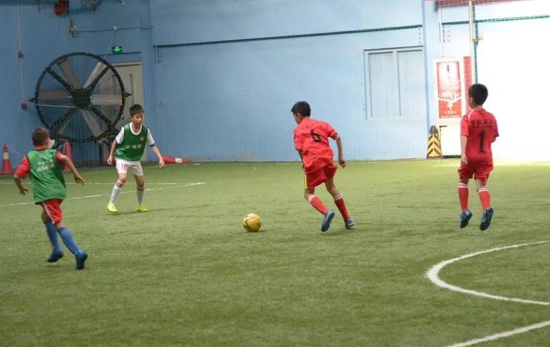 鐖辨垜澶у叴鍥介檯灏戝効瓒崇悆姣旇禌,鐖辨垜澶у叴瓒崇悆鑱旇禌