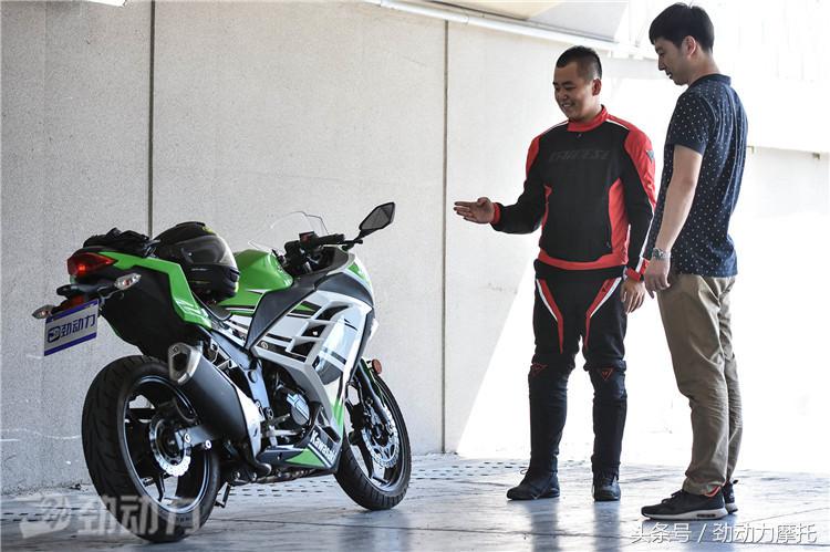 川崎650ninja车主唯美视频,川崎车主怎么看ninja400