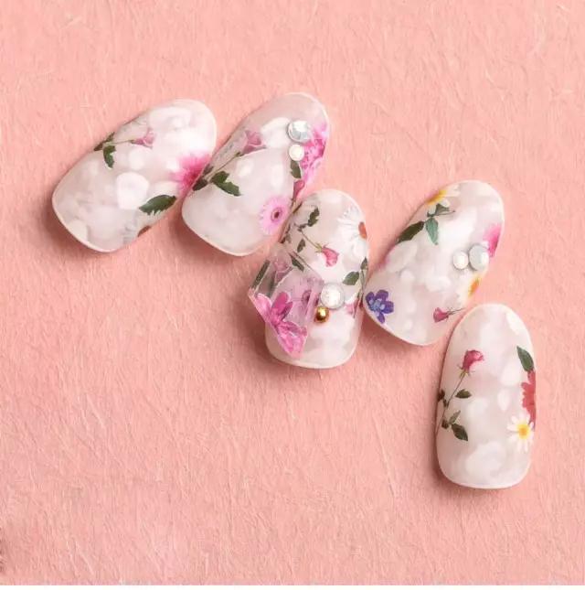 美甲推荐款式仙女,美甲推荐小花