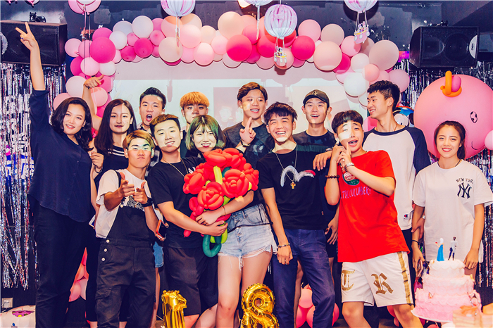 大学生轰趴馆创业项目策划,别墅轰趴创业策划