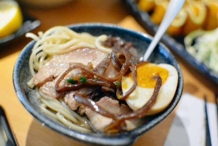 日本神奇又好吃的美食店,日本最好吃的拉面店