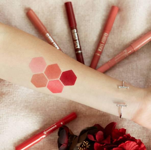 一两百块钱的彩妆真的好用吗,彩妆好一点和一般的区别