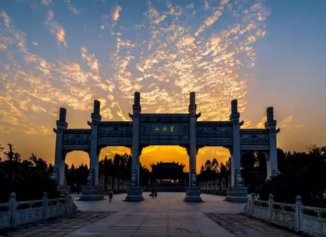 大足石刻详细讲解,大足简短介绍