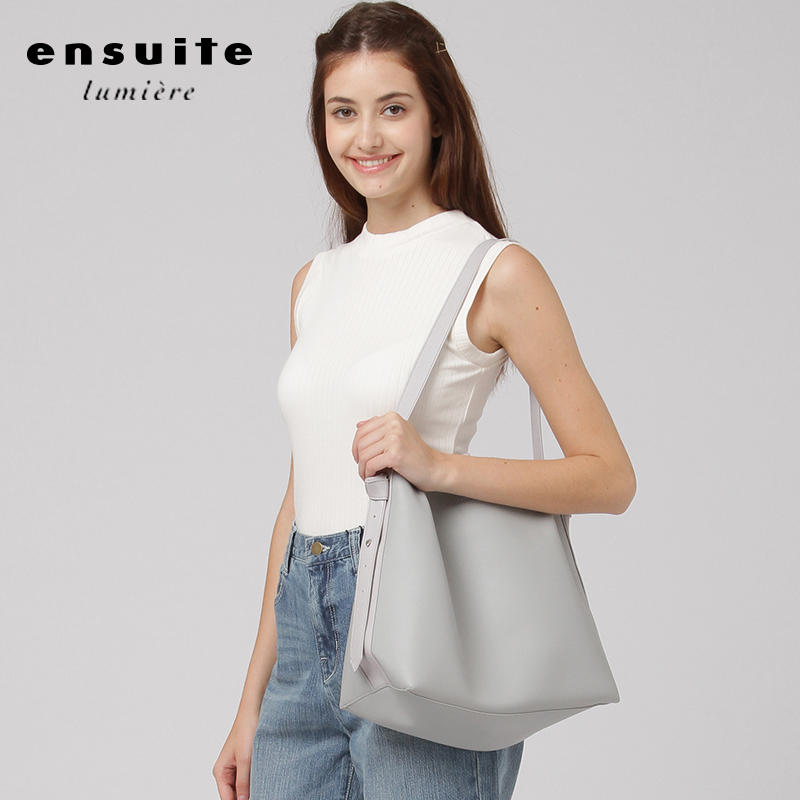 女儿童出游双肩包,初中女生旅游背的双肩包