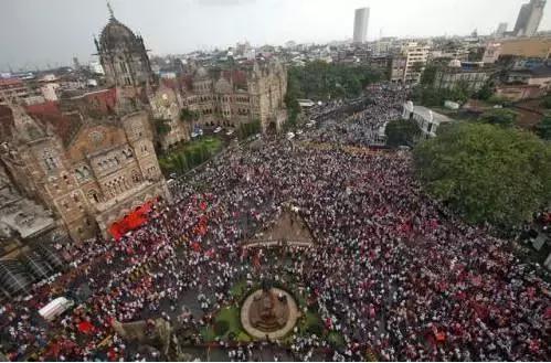 汗！又要高温了？｜九寨沟20人遇难，余震1741个｜怎么避免教出熊孩子？｜《建军大业》赠票送你