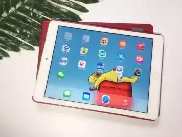 原来别人的办公桌上有这些神奇的东西！你有没有同款？