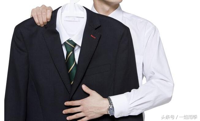 在职场混需要知道的技巧,职场女性穿西服气质