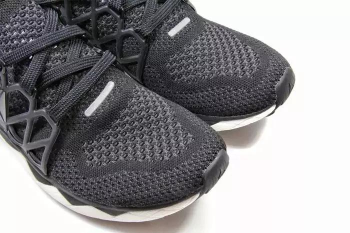 reebok什么跑鞋最好,䨻科技跑鞋踩开有多爽