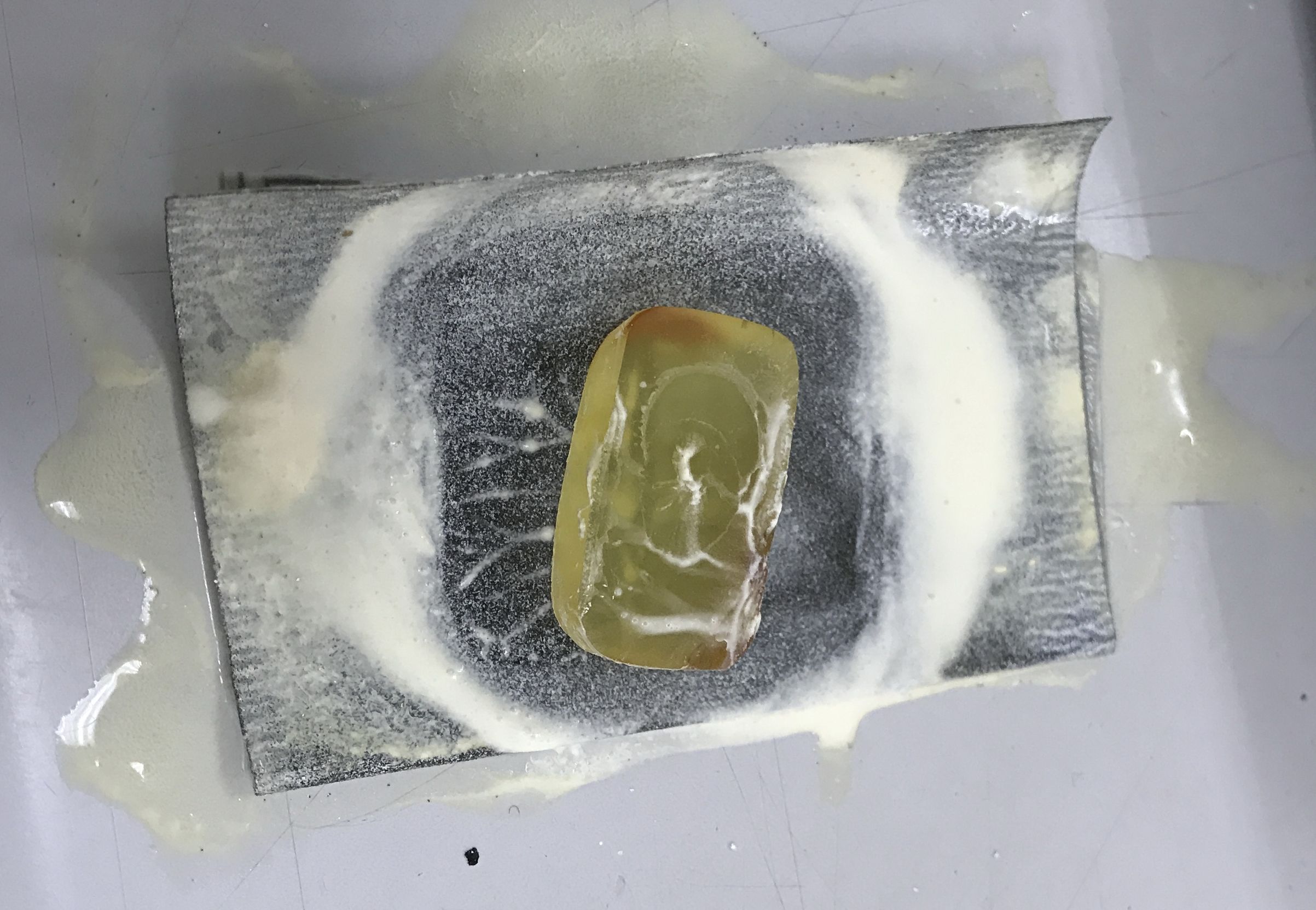 顽主-开一个小金珀做个无事牌小件分享一下抛光小窍门