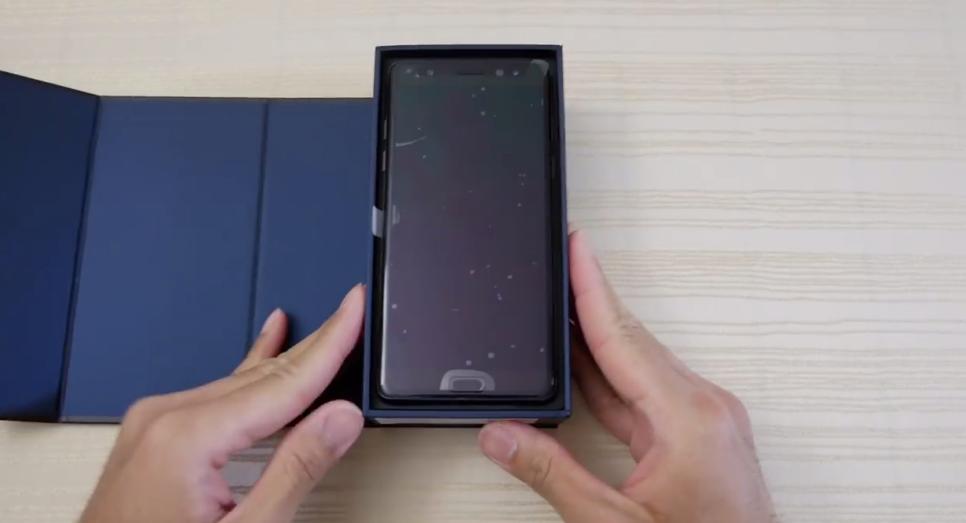 看三星NoteFE开箱，网友：感到窒息的美谁爱谁买买买